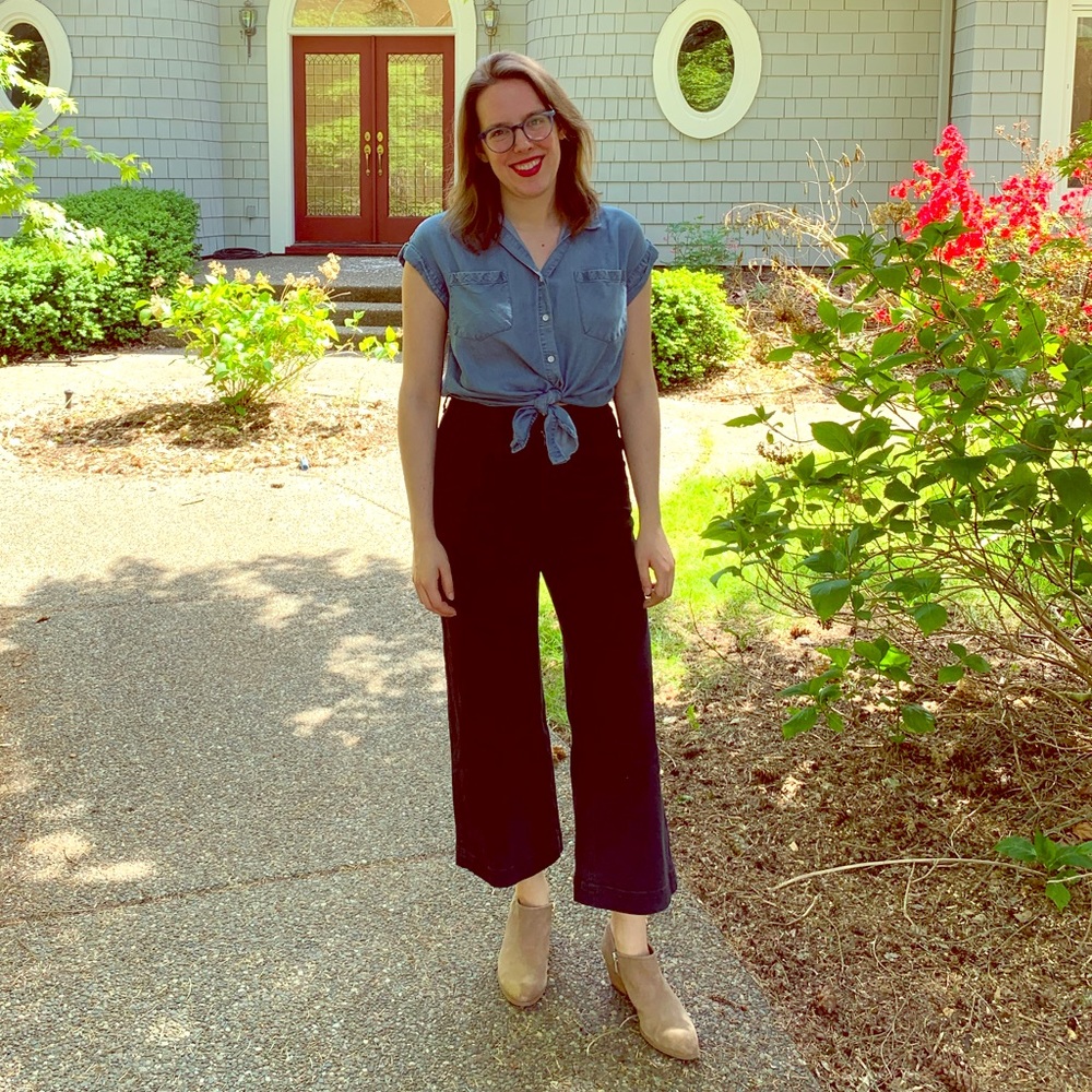 Meet your Posher, Elizabeth